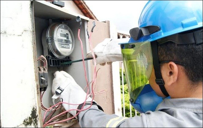 Senado aprova proibição de corte de luz em véspera de fins de semana