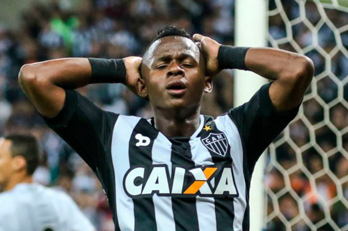 Cazares dá festa durante a quarentena e será multado