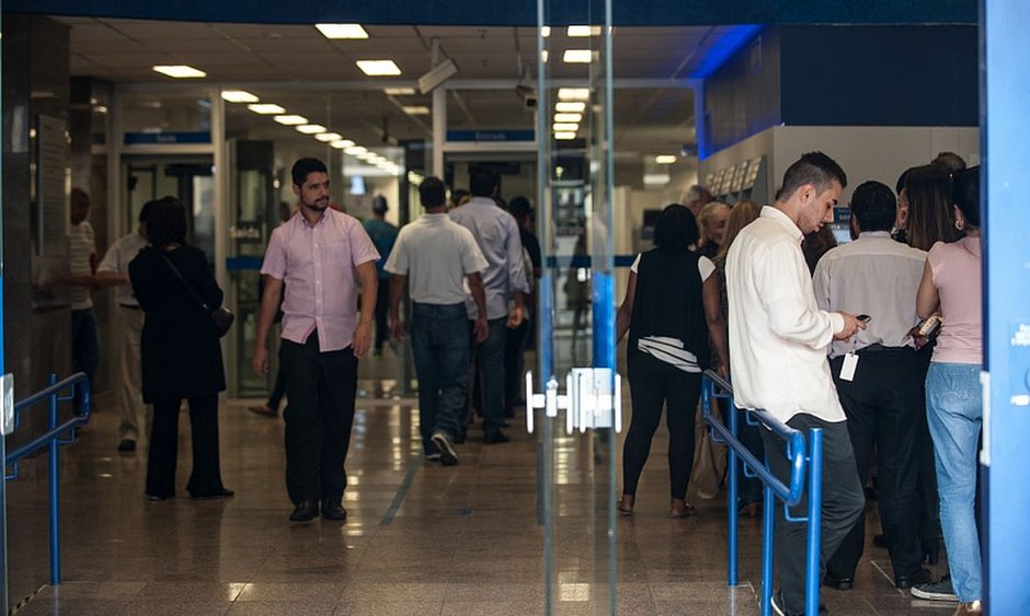 Bancos não vão abrir agências no dia 11 de junho, diz Febraban