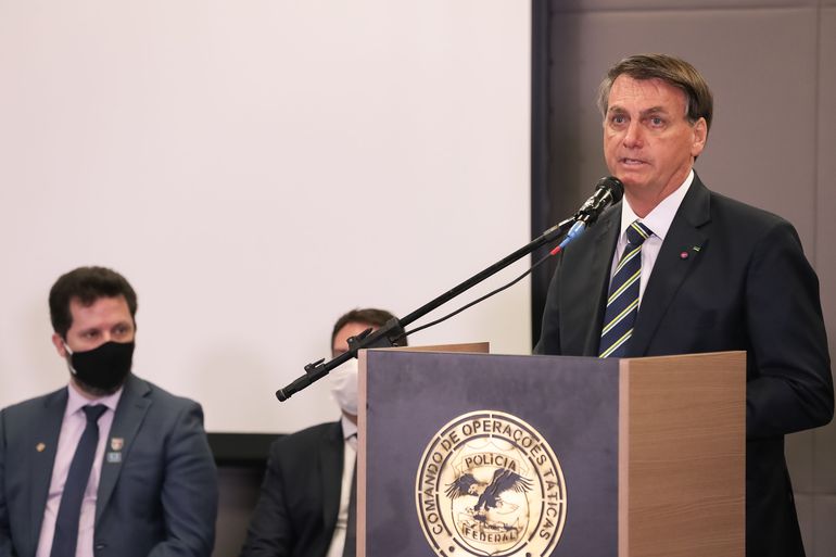 Bolsonaro volta a defender reabertura do comércio