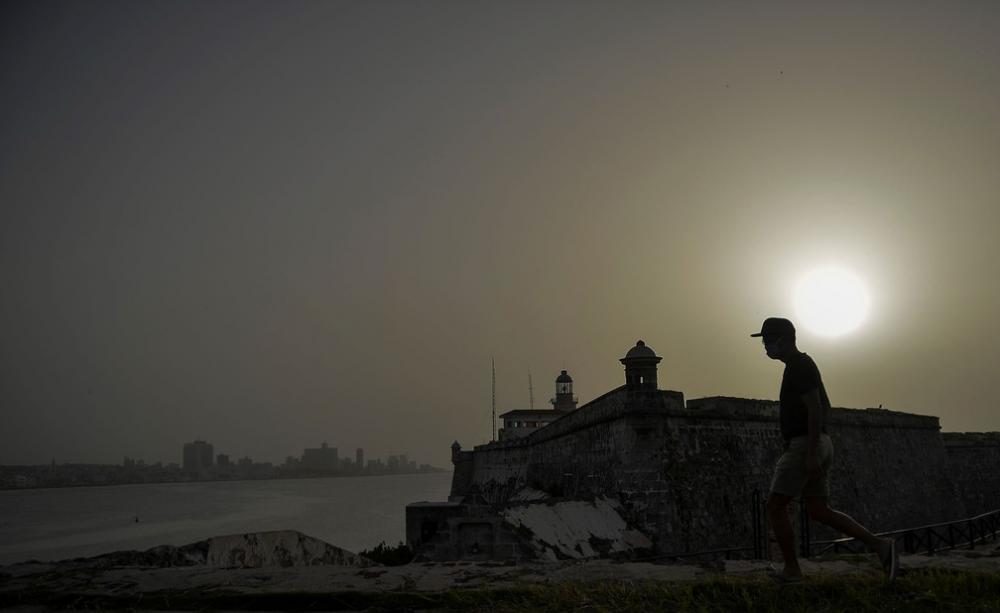 'Nuvem de poeira Godzilla' atinge Cuba e prejudica qualidade do ar na Flórida
