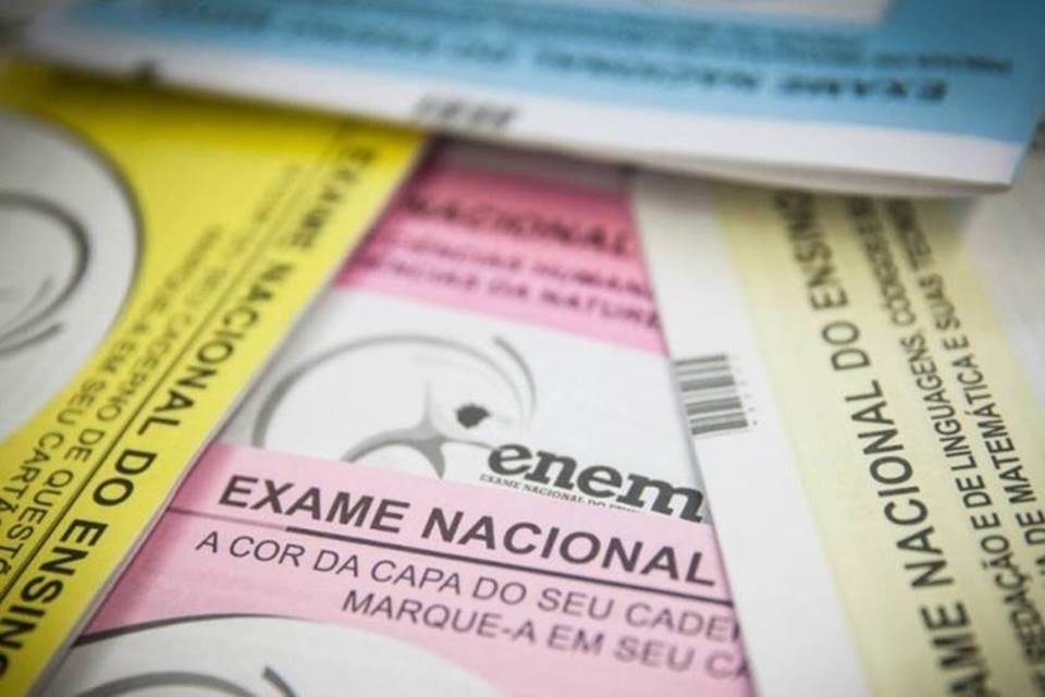 Maioria quer Enem em maio, mas data atrasa cronograma de faculdades, diz MEC