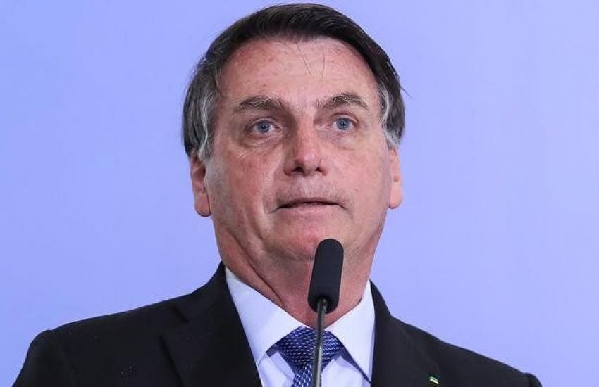 Bolsonaro diz que educação no Brasil está horrível e que pode escolher novo ministro nesta quinta