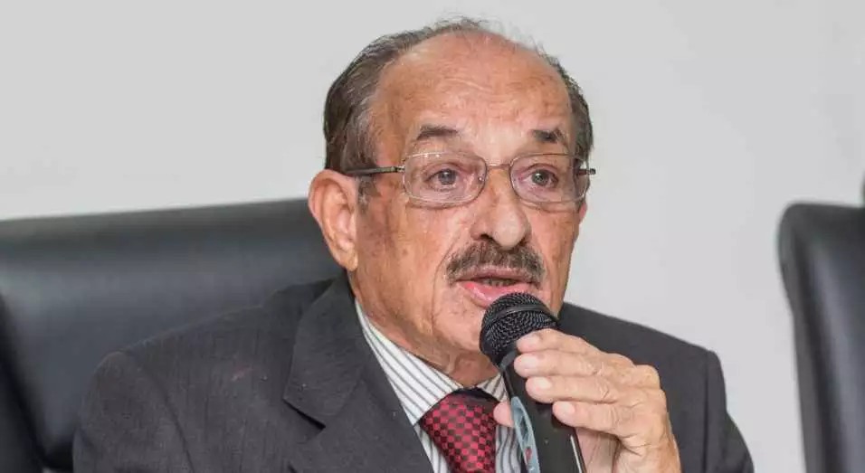 Prefeito de Itabuna diz que comércio será reaberto a partir de 9 de julho 'morra quem morrer';
