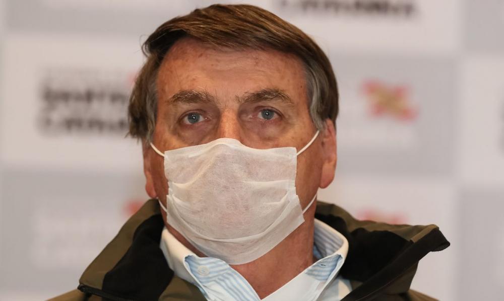 Bolsonaro sobrevoa áreas afetadas por ciclone em Santa Catarina 