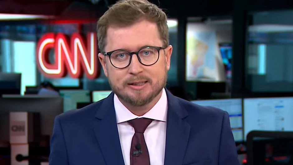 CNN demite Leandro Narloch após comentários homofóbicos