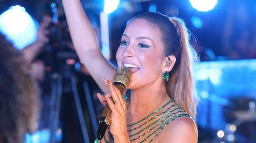 'Uma massa enorme vive de Carnaval', frisa Claudia Leitte sobre provável adiamento