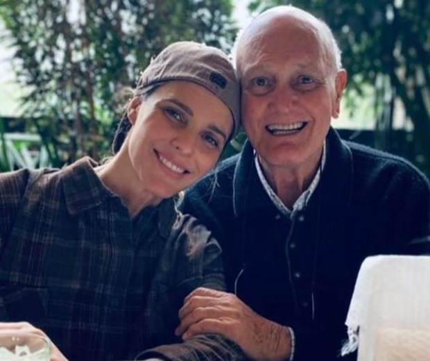 Pai de Fernanda Lima morre após quatro meses internado com coronavírus