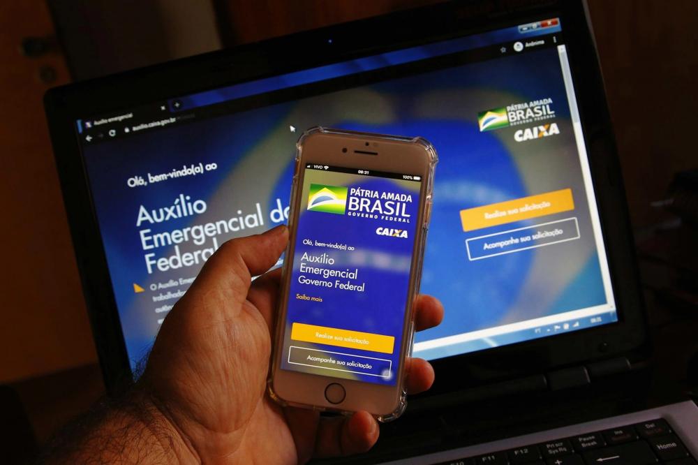 Caixa bloqueia contas digitais por ação de hackers