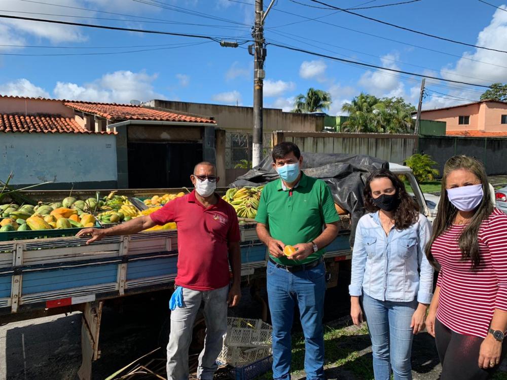 Prefeitura entrega cestas do programa de aquisição de alimentos as famílias carentes de Dias d’Ávila