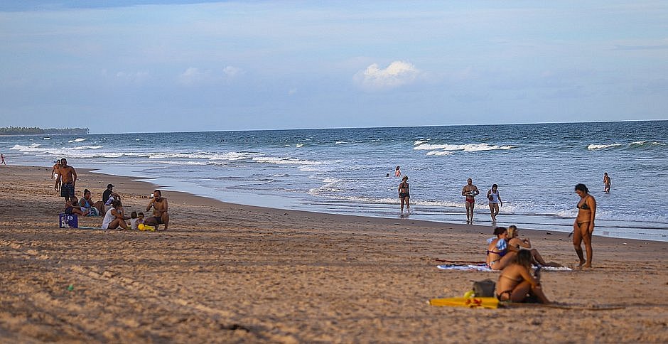 'Não cogito nesse momento abertura das praias', diz ACM Neto