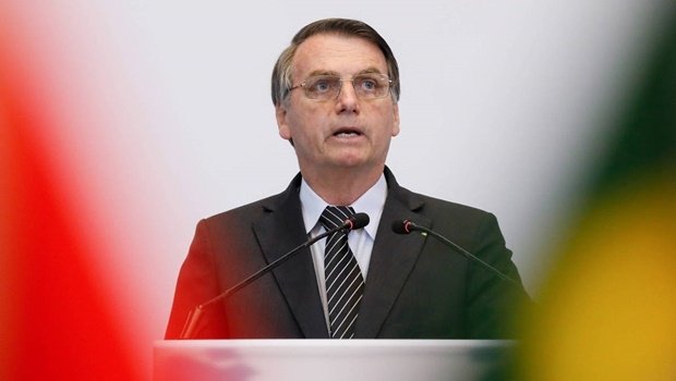 Bolsonaro veta projeto que previa pagamento de duas cotas por vez do auxílio emergencial