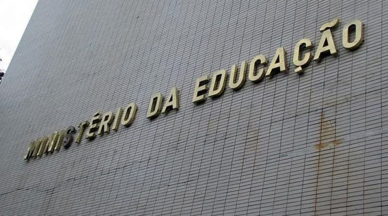 MEC autoriza suspensão de aula presencial em cursos técnicos de nível médio