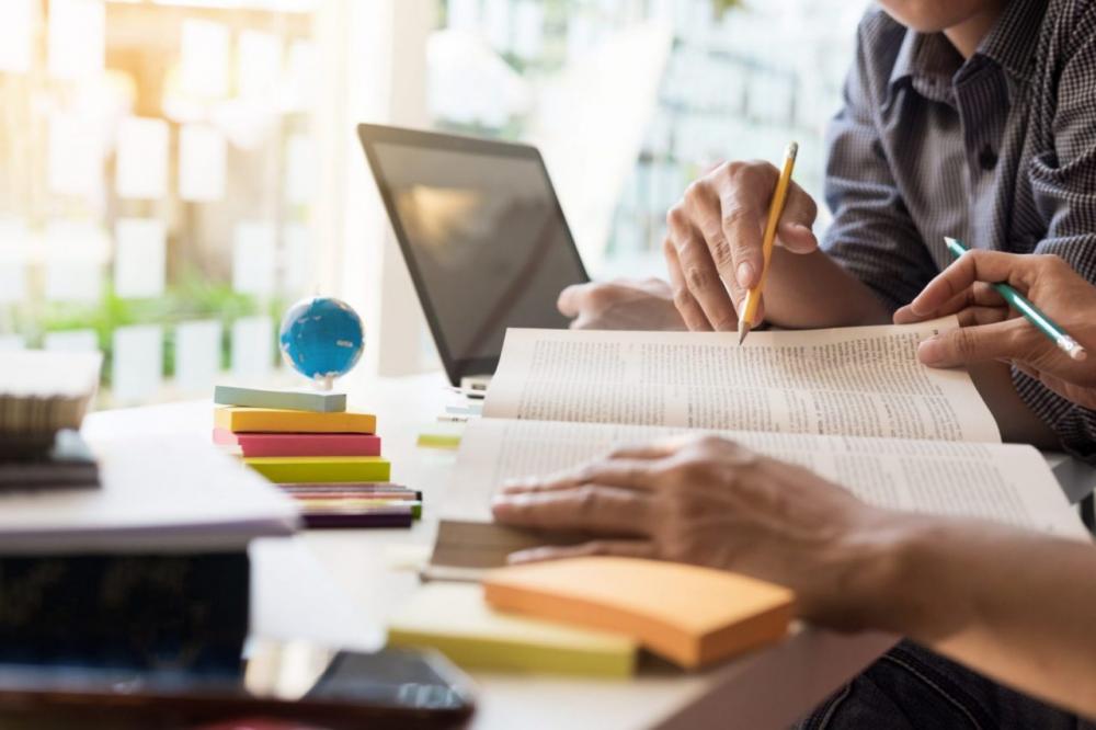Ação Social e Senai discutem geração de cursos qualificantes