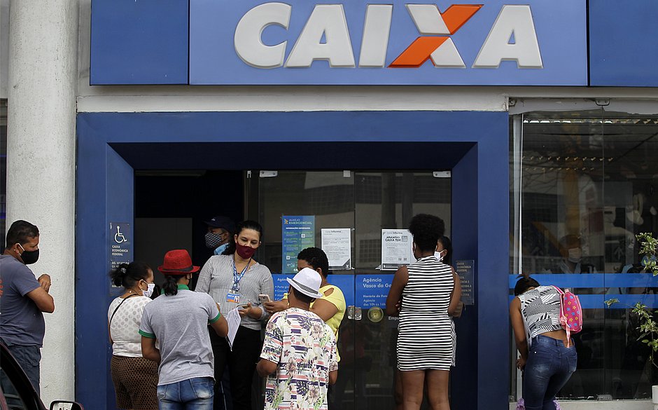 Conselho do FGTS aprova distribuição de R$ 7,5 bi para trabalhadores