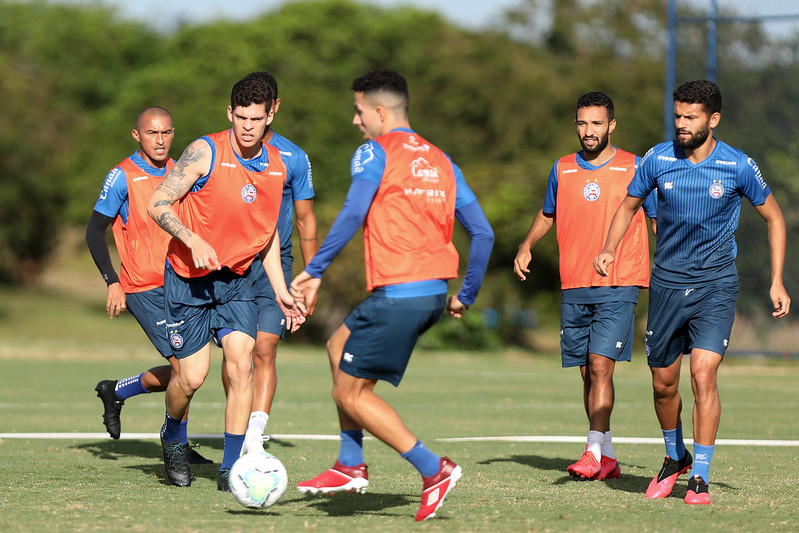 Sem Élber e com Gilberto, Bahia treina de olho no RB Bragantino 