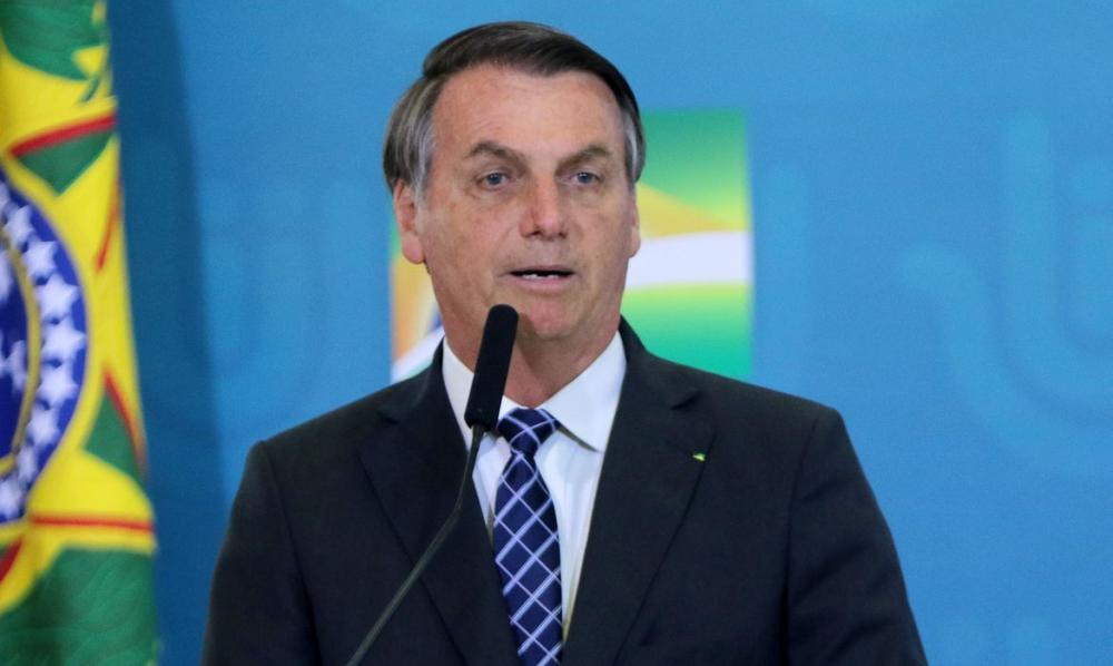 Bolsonaro assina decreto que regulamenta a Lei Aldir Blanc
