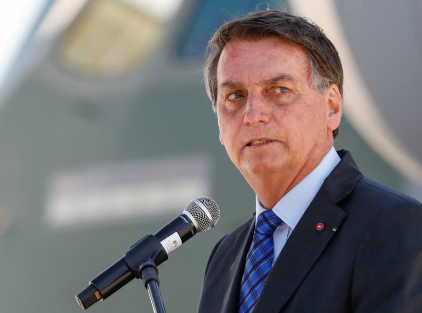 Questionado sobre Queiroz, Bolsonaro diz a jornalista que quer 
