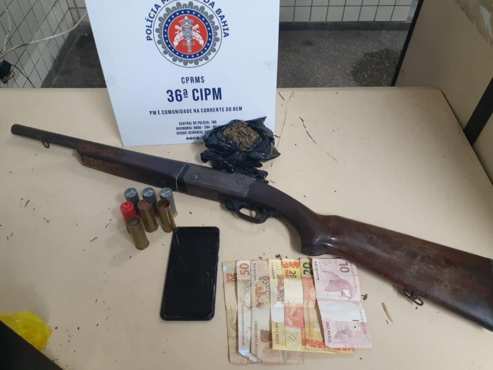 Homem é preso com arma e droga em Dias d'Ávila
