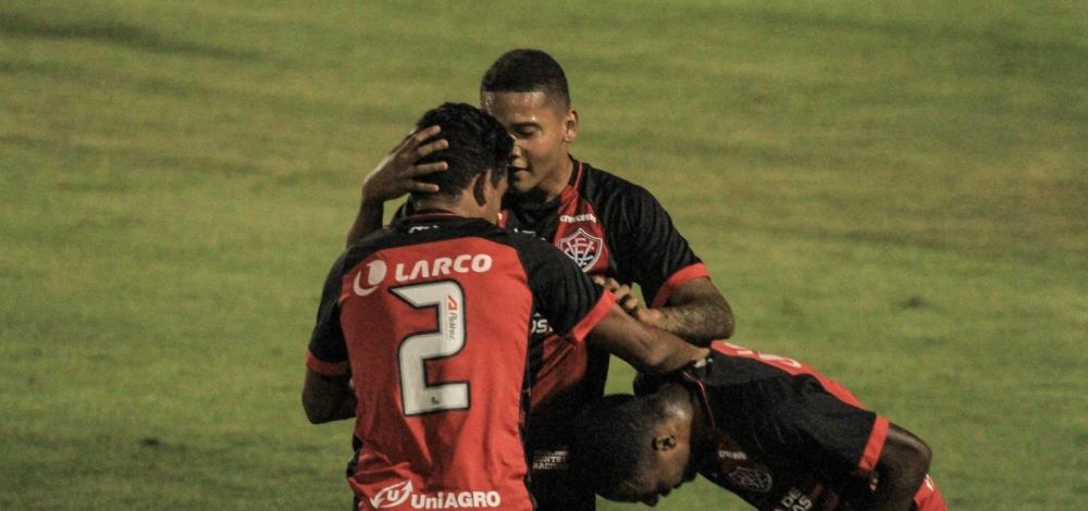 Vitória enfrenta o Ceará nesta quarta pela Copa do Brasil
