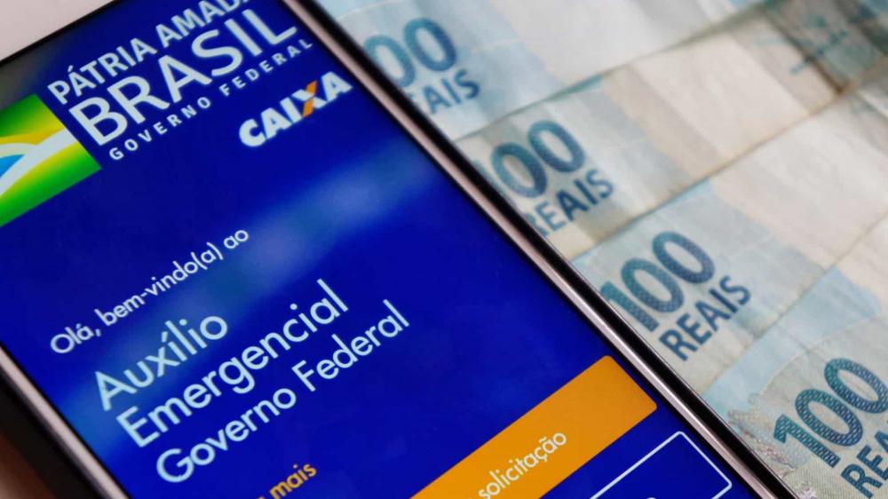 Governo divulga novo cronograma de pagamento do auxílio emergencial