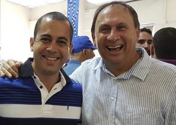 Gualberto destaca apoio a comunidade cristã em live com Marcus Theófilo 