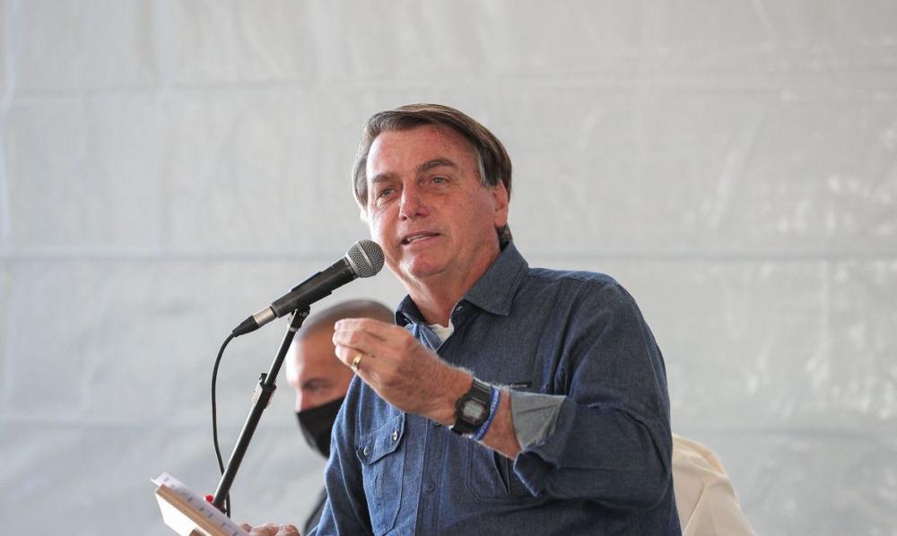 Bolsonaro: auxílio é “pouco para quem recebe e muito para quem paga” 