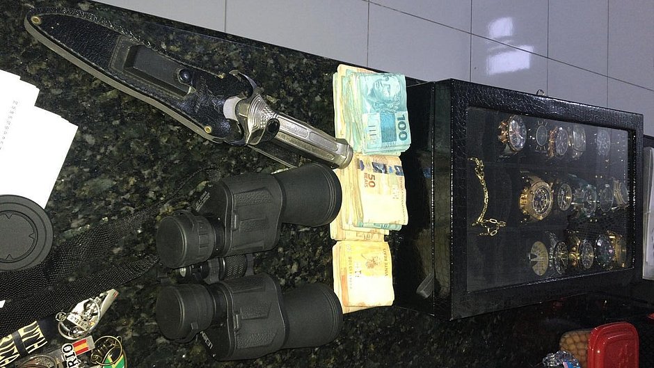 PF cumpre mandados de prisão contra quadrilha que roubou dois bancos 