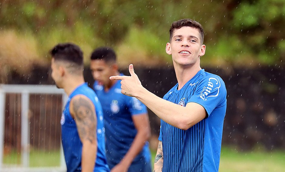 Bahia perde Ronaldo e Capixaba para duelo contra o Grêmio 