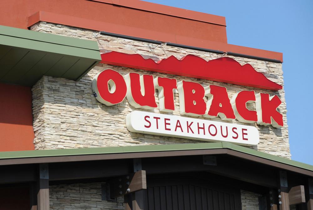 Outback Steakhouse abre 100 vagas de empregos em Lauro de Freitas