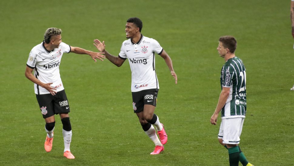 Corinthians ameaça não jogar o Brasileirão se torcida for liberada apenas no RJ