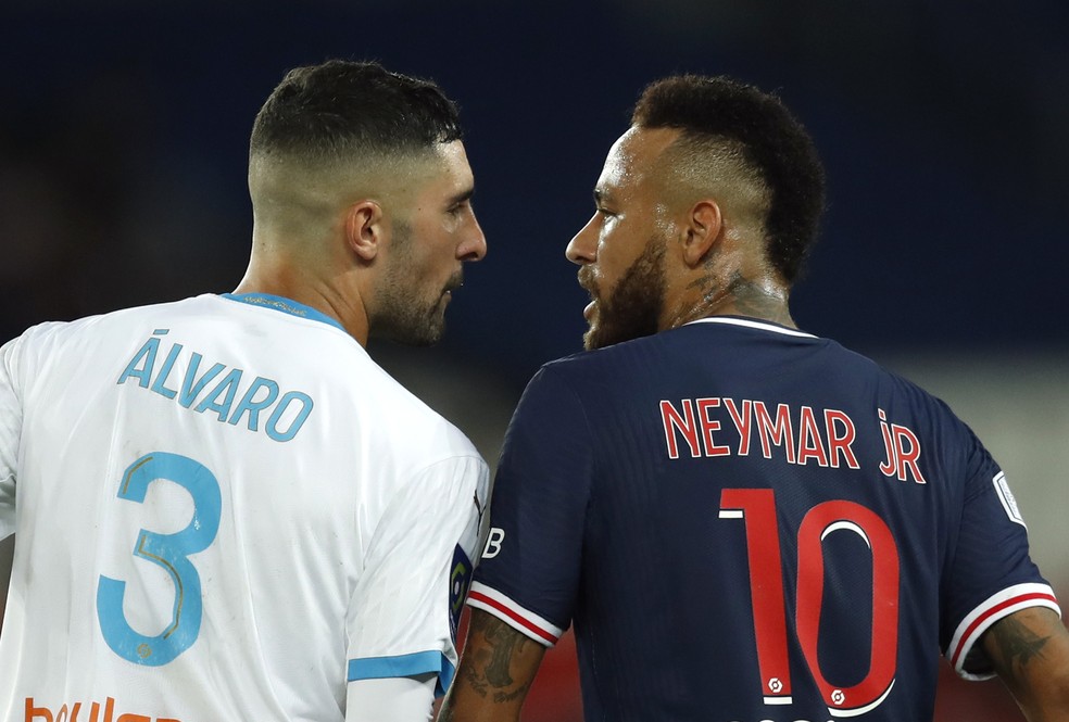 Especialistas em leitura labial confirmam que Neymar foi chamado de macaco