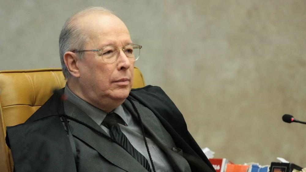 Celso de Mello antecipa aposentadoria do STF
