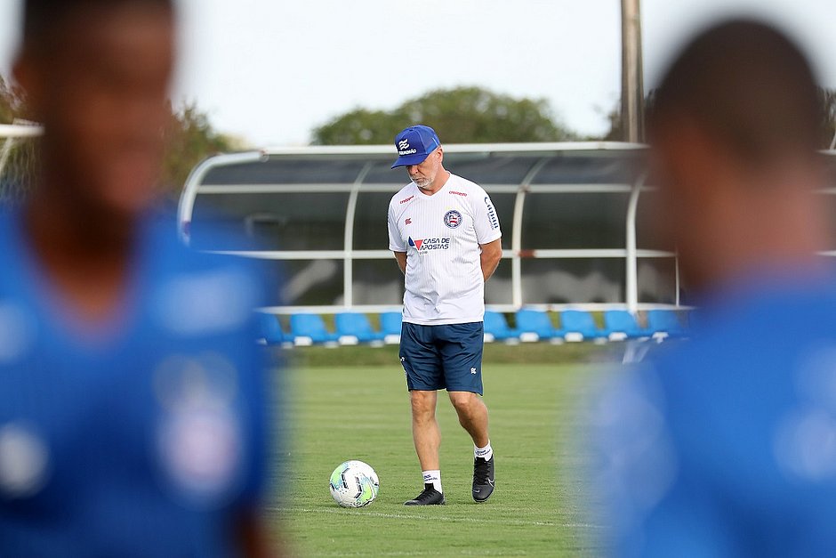 Após sonho com Libertadores, Bahia encara realidade contra queda