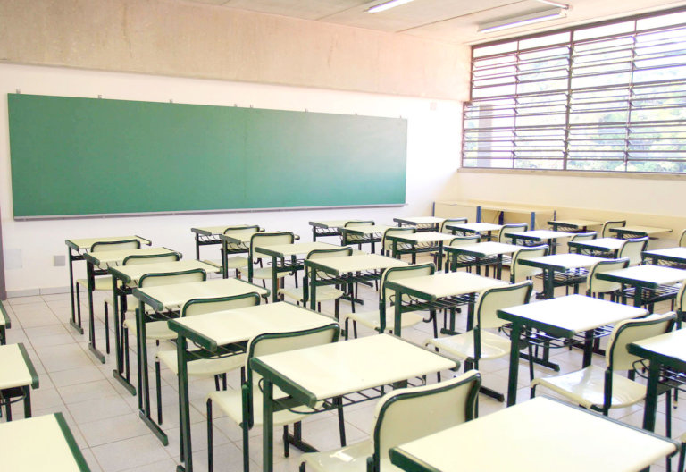 Bahia não tem condição de ter aulas presenciais, diz secretário de Educação