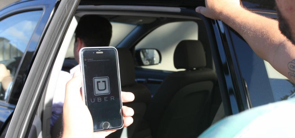 Com falsas acusações de crimes, Uber e 99POP excluem motoristas das plataformas