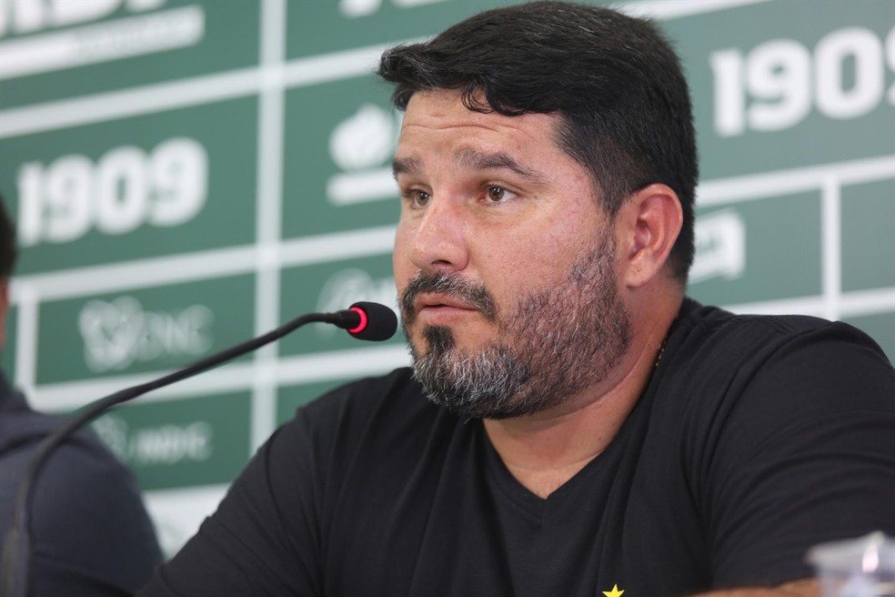 Eduardo Barroca é o novo treinador do Vitória
