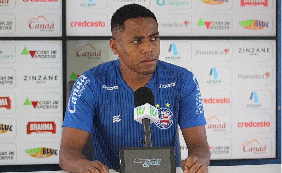 Elias fala sobre confiança de Mano e diz que oscilação é normal