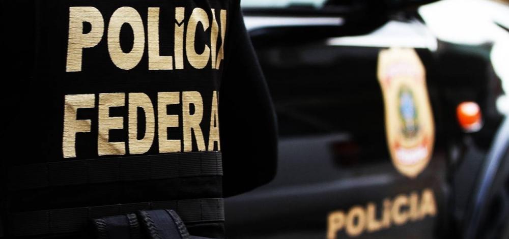 Investigação combate esquema que trocava dinheiro por proteção