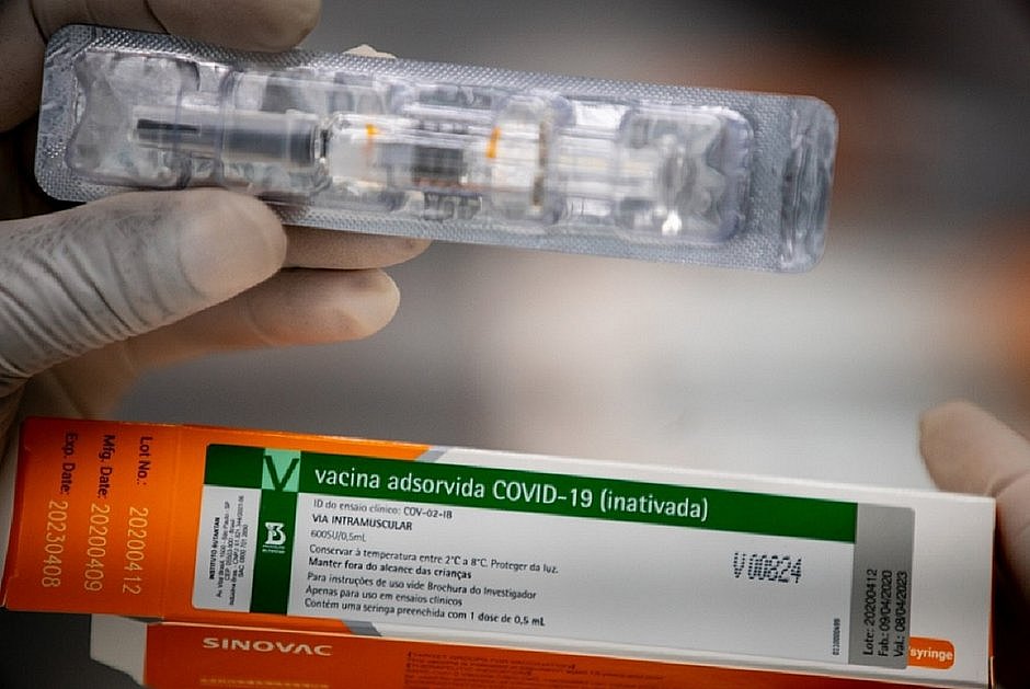 Anvisa diz que pedido de importação de insumos para Coronavac está em análise