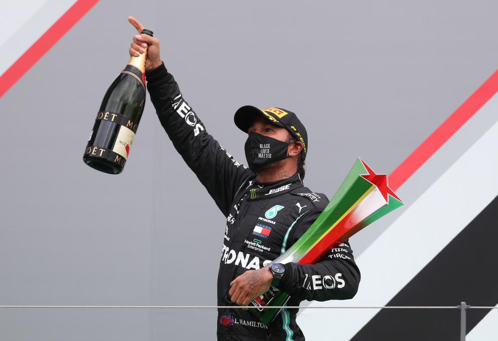 Hamilton vence em Portugal e se torna o maior vencedor da história da Fórmula 1