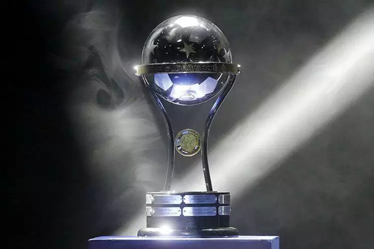 SBT se aproxima da transmissão da Copa Sul-Americana