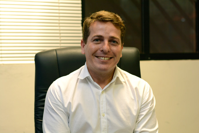 Joel Feldman anuncia compra da rede Central Supermercados 