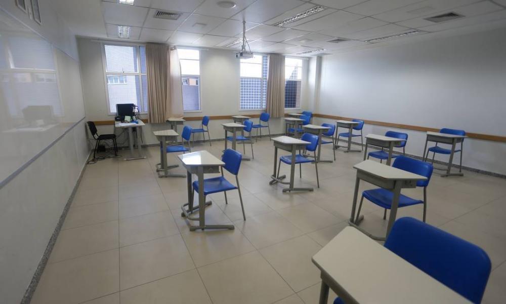 Após anúncio de retorno das atividades do ensino superior, sindicato diz ser contra