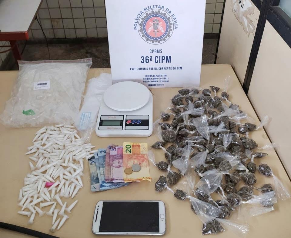 Jovem é preso por tráfico de drogas em Dias d'Ávila