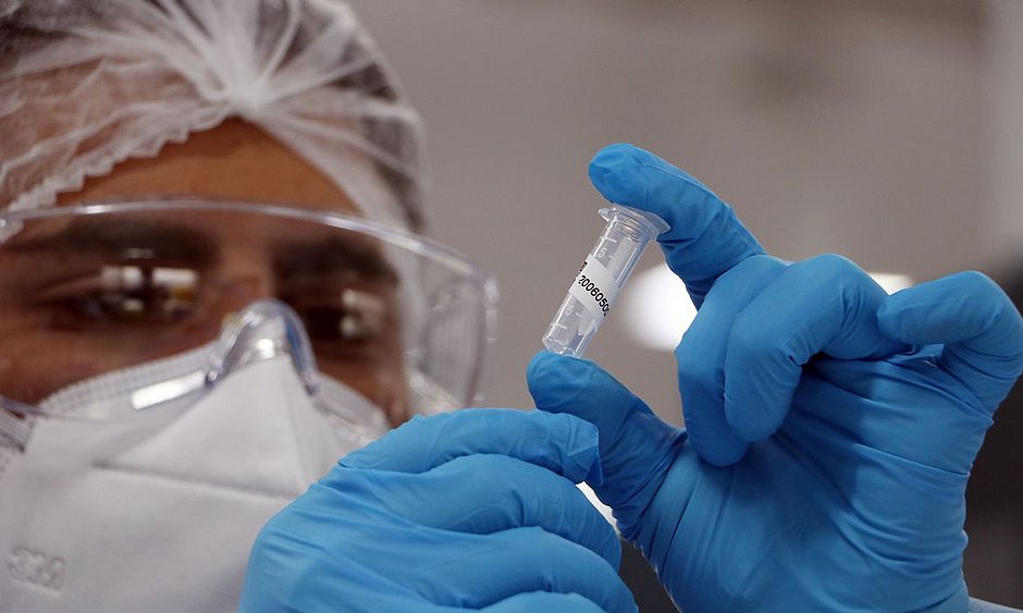 Brasil registra mais 407 mortes por covid-19; já são 159,8 mil óbitos