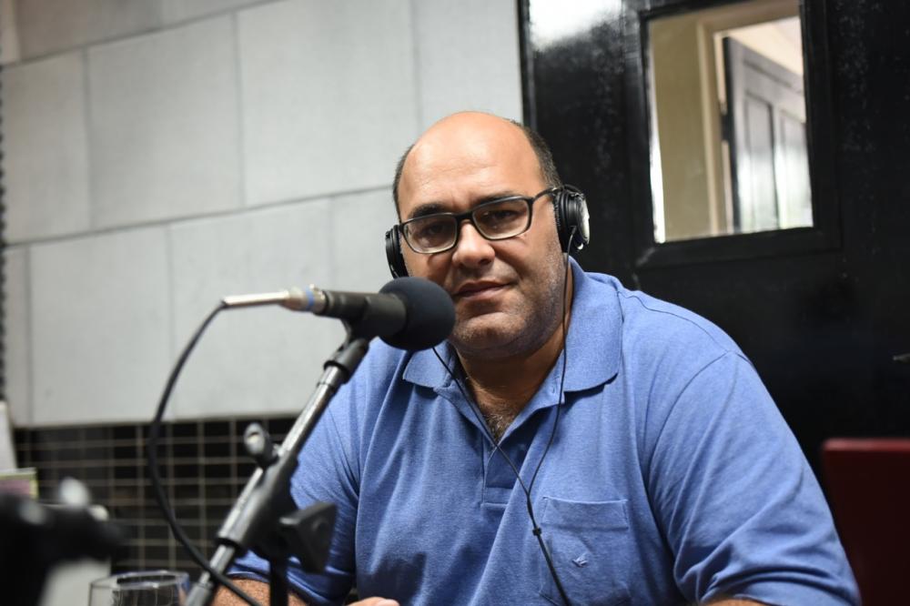 Apoiado por Gualberto, Castro lidera intenções de voto para Prefeitura de Dias D'Ávila
