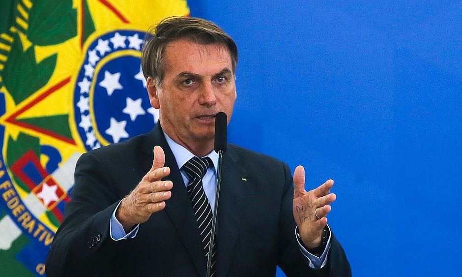 Brasil pode sofrer 'decisiva interferência externa', diz Bolsonaro sobre EUA