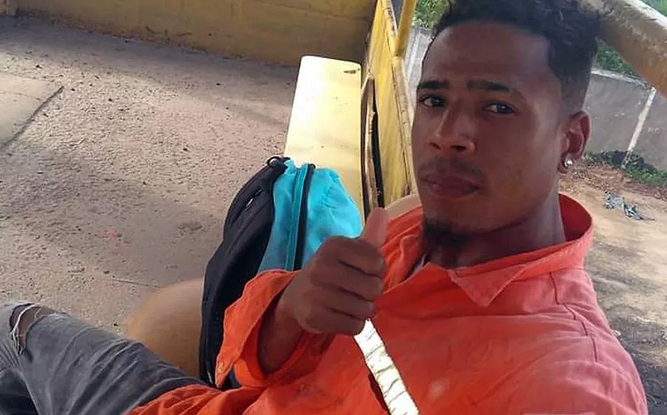 Bombeiros procuram jovem que sumiu após mergulhar em praia de Arempebe