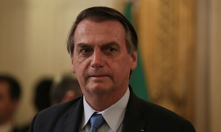 Bolsonaro diz ao STF que só o governo pode escolher vacina contra a covid-19